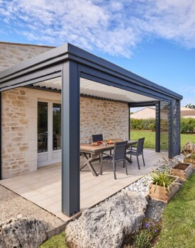 pergola-bioclimatique-grise